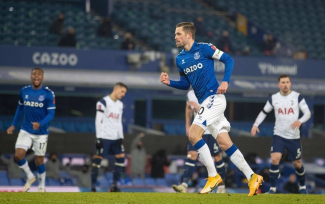 赛季中期有 赛季中期有